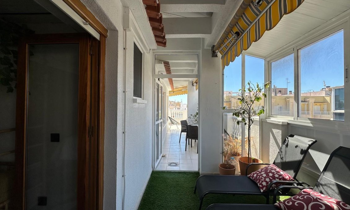 Revente - Appartement -
Torrevieja - Centro