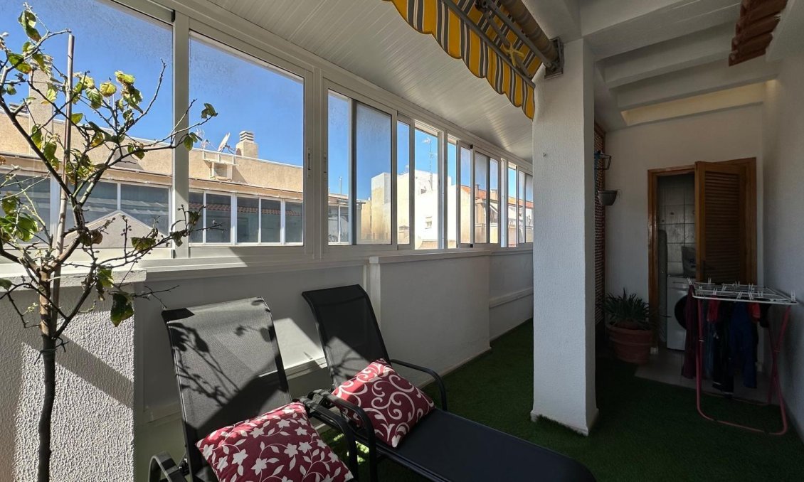 Revente - Appartement -
Torrevieja - Centro