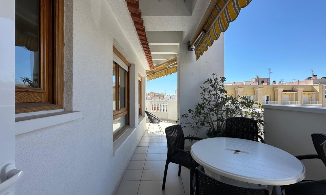 Revente - Appartement -
Torrevieja - Centro