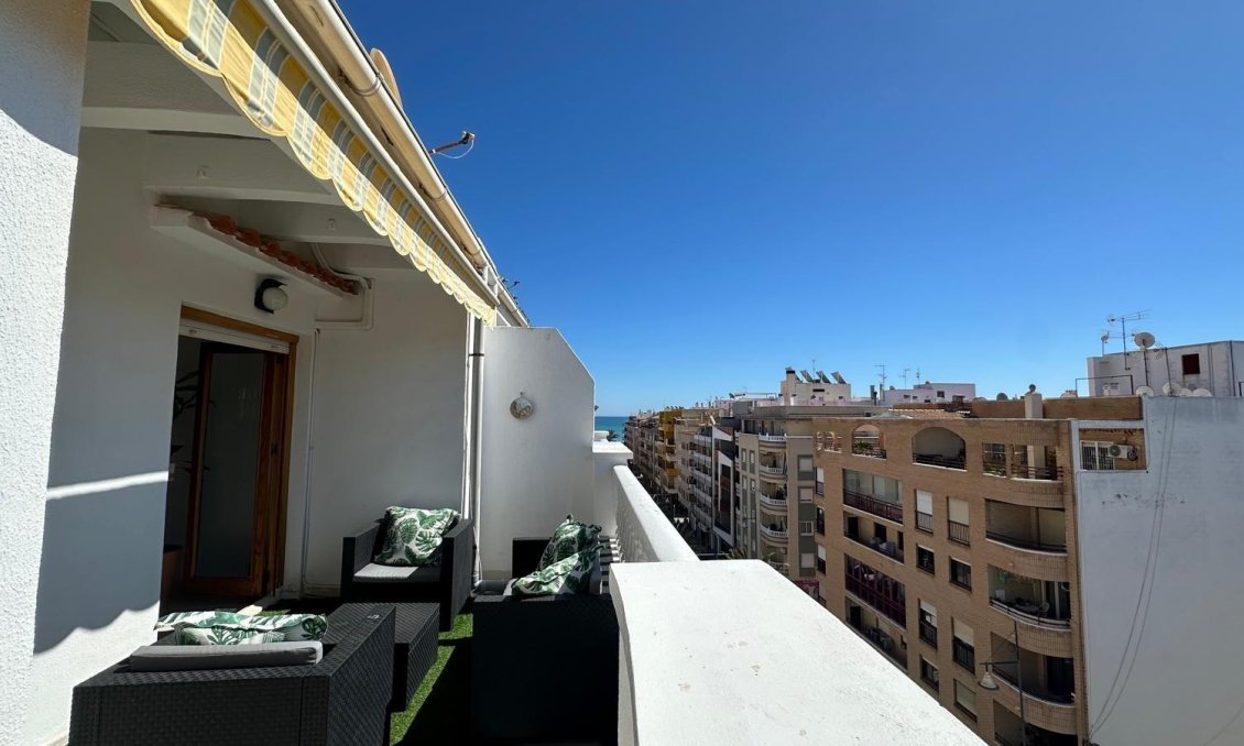 Revente - Appartement -
Torrevieja - Centro