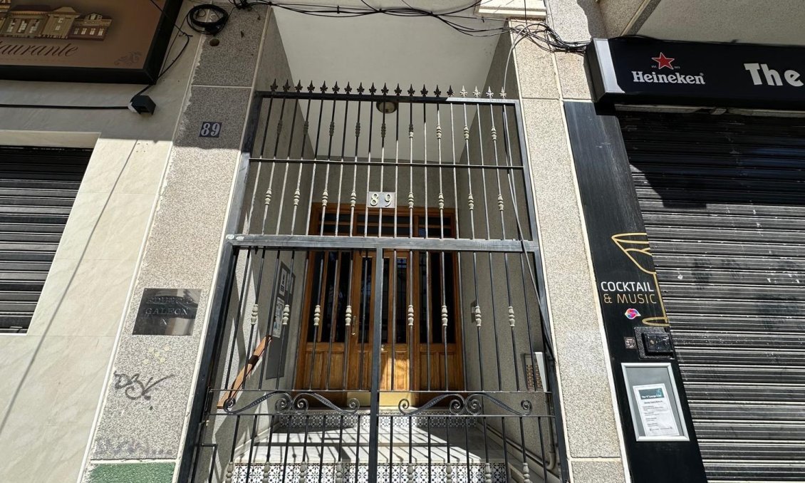 Revente - Appartement -
Torrevieja - Centro