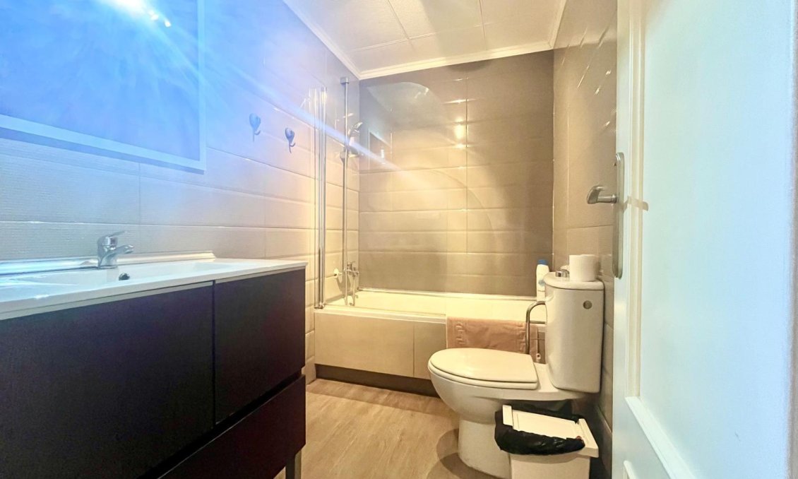 Revente - Appartement -
Torrevieja - Acequion