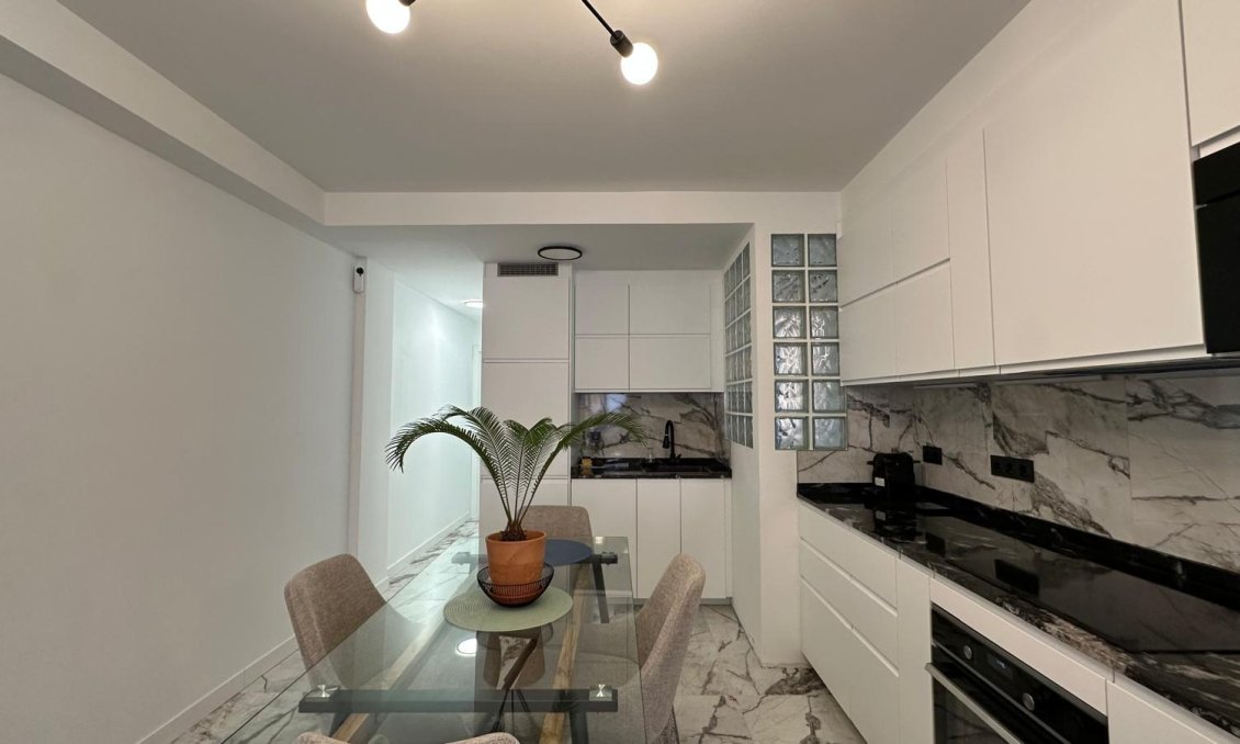 Revente - Appartement -
Torrevieja - Playa del Cura