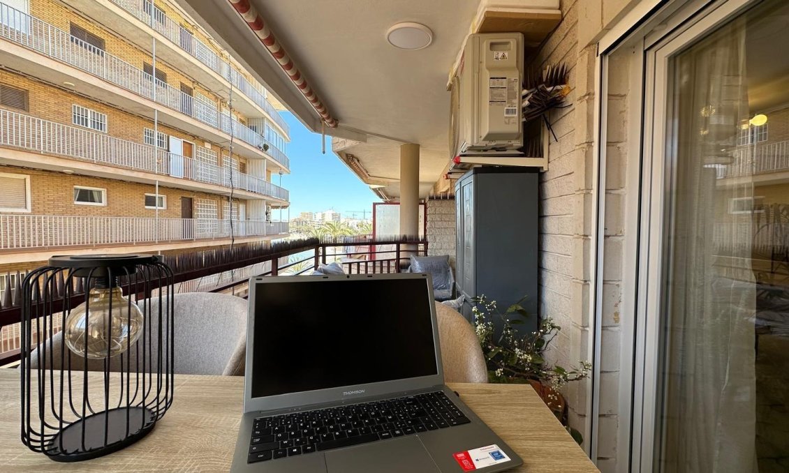 Revente - Appartement -
Torrevieja - Playa del Cura