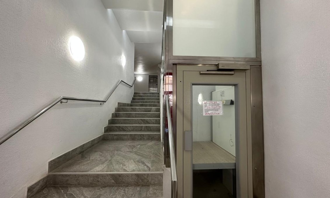 Revente - Appartement -
Torrevieja - Playa del Cura