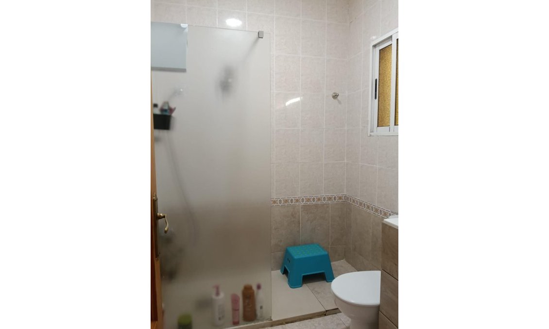 Használt Ingatlanok - Sorház -
Torrevieja - Torretas