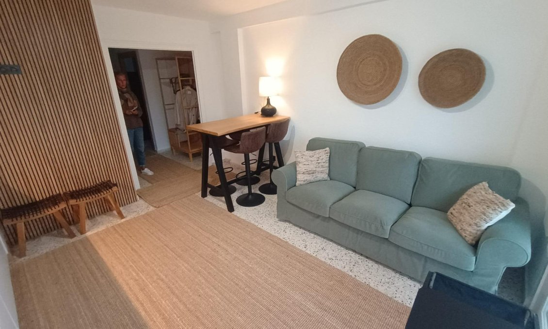 Resale - Apartment -
Guardamar del Segura - Urbanizaciones