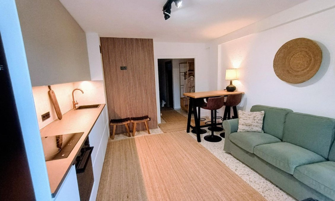 Resale - Apartment -
Guardamar del Segura - Urbanizaciones