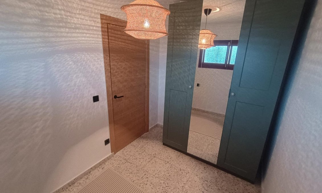 Resale - Apartment -
Guardamar del Segura - Urbanizaciones