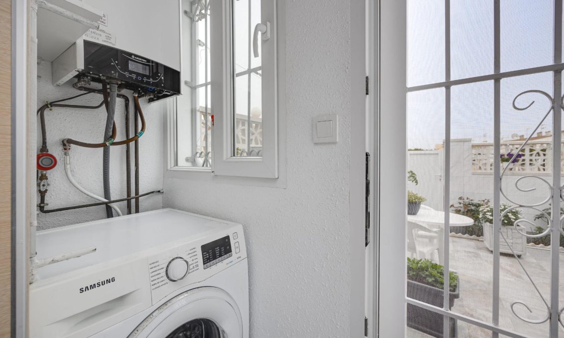 Wiederverkauf - Town House -
Torrevieja - Calas Blanca