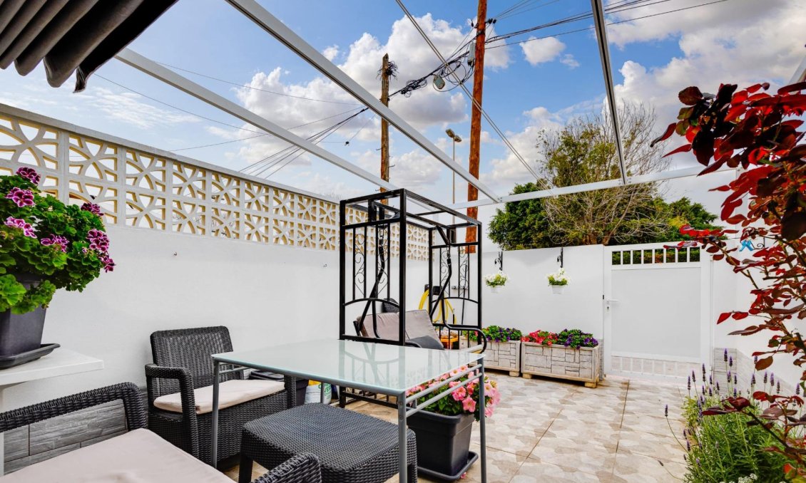 Wiederverkauf - Town House -
Torrevieja - Calas Blanca