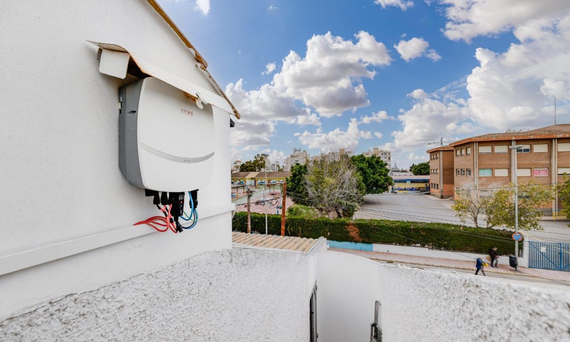 Wiederverkauf - Town House -
Torrevieja - Calas Blanca