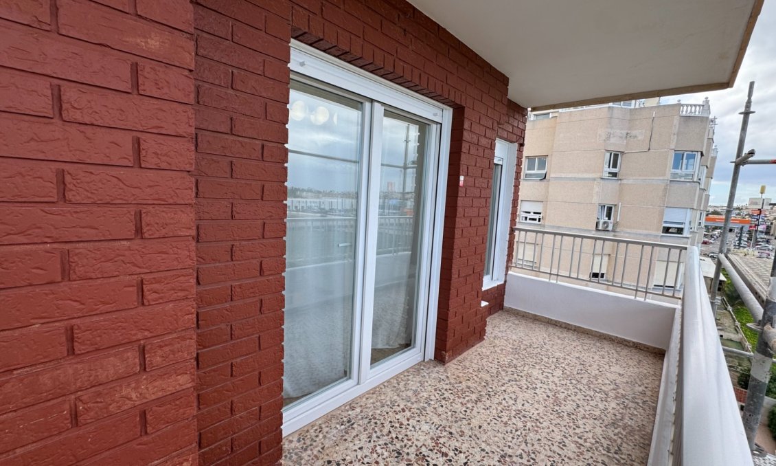 Wiederverkauf - Wohnung -
Torrevieja - Costa Blanca