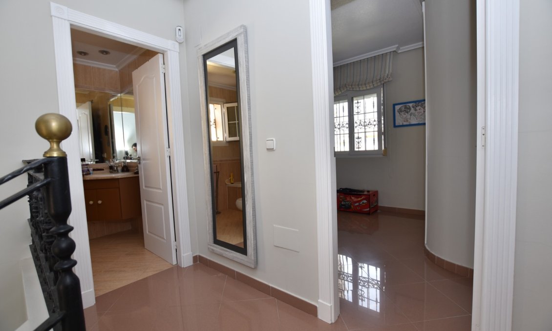 Wiederverkauf - Villa -
Orihuela Costa - Costa Blanca