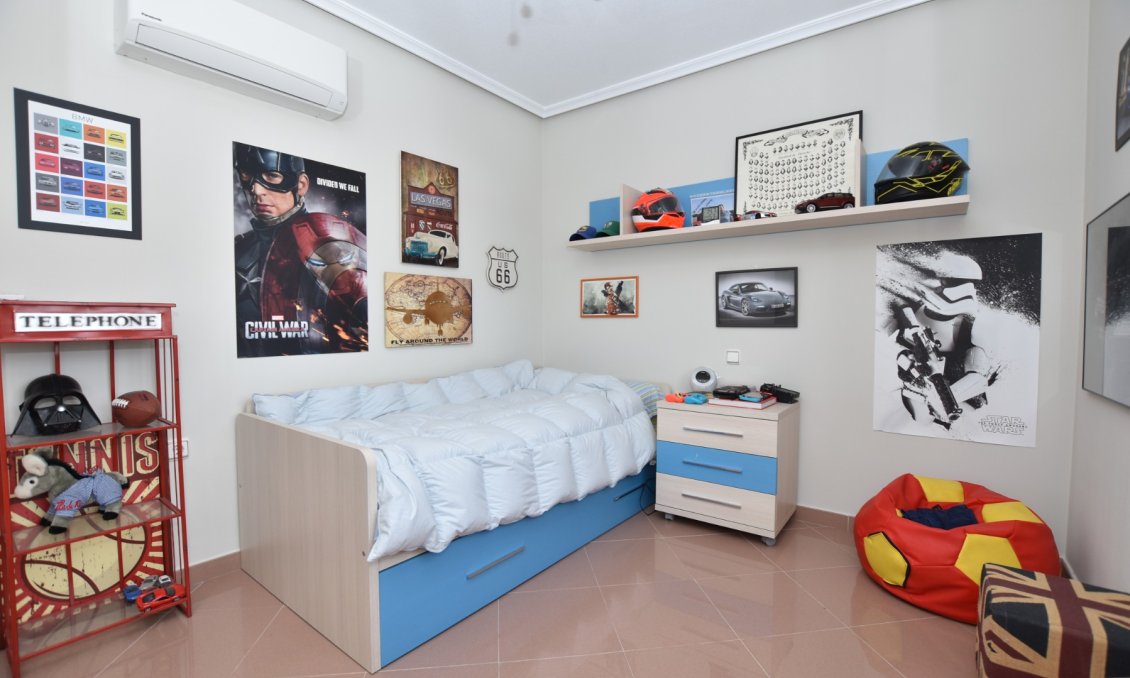 Wiederverkauf - Villa -
Orihuela Costa - Costa Blanca