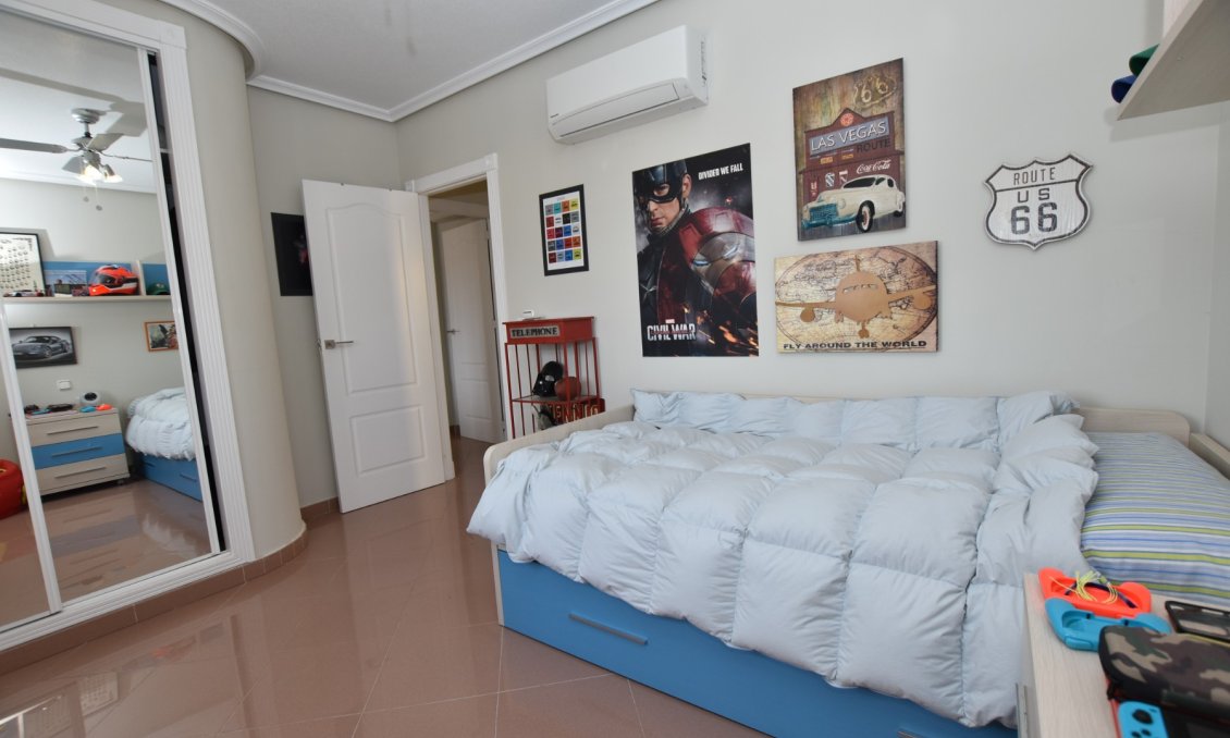 Wiederverkauf - Villa -
Orihuela Costa - Costa Blanca