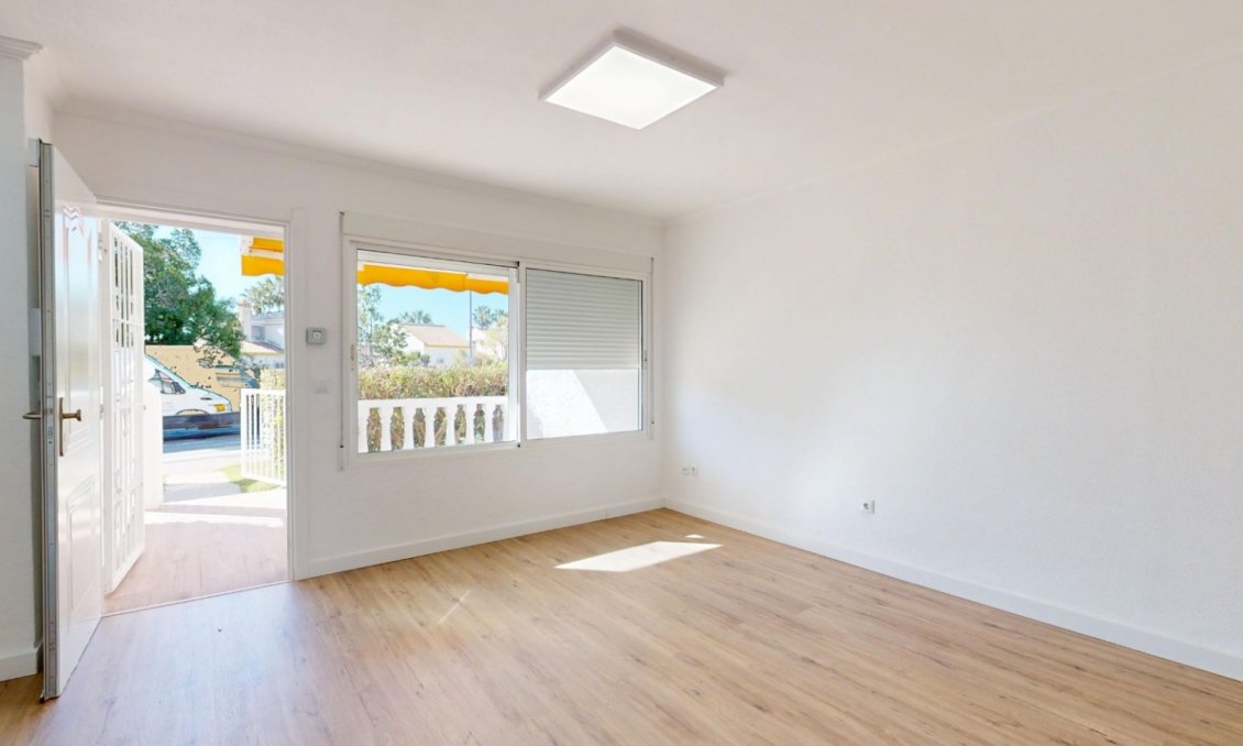 Revânzare - Apartament -
Orihuela Costa - Costa Blanca