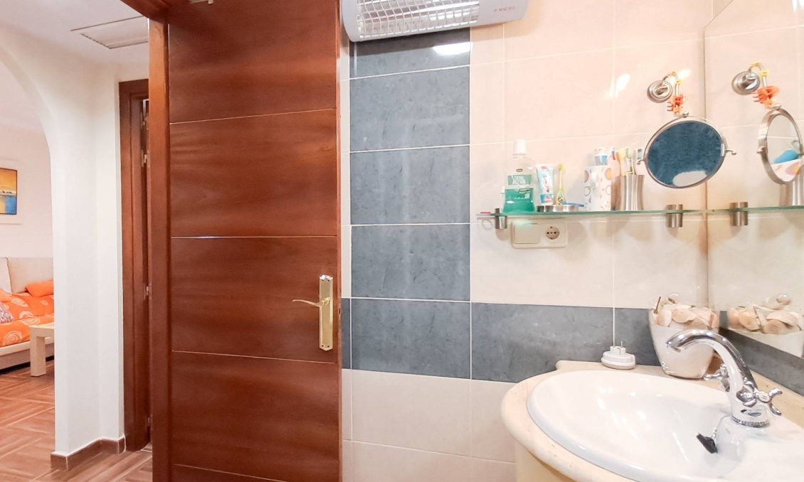 Revente - Appartement -
Torrevieja - Parque Acuático - Sector 25