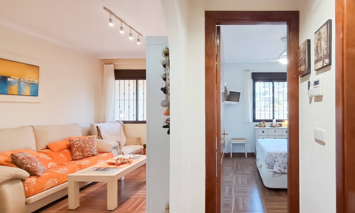 Revente - Appartement -
Torrevieja - Parque Acuático - Sector 25