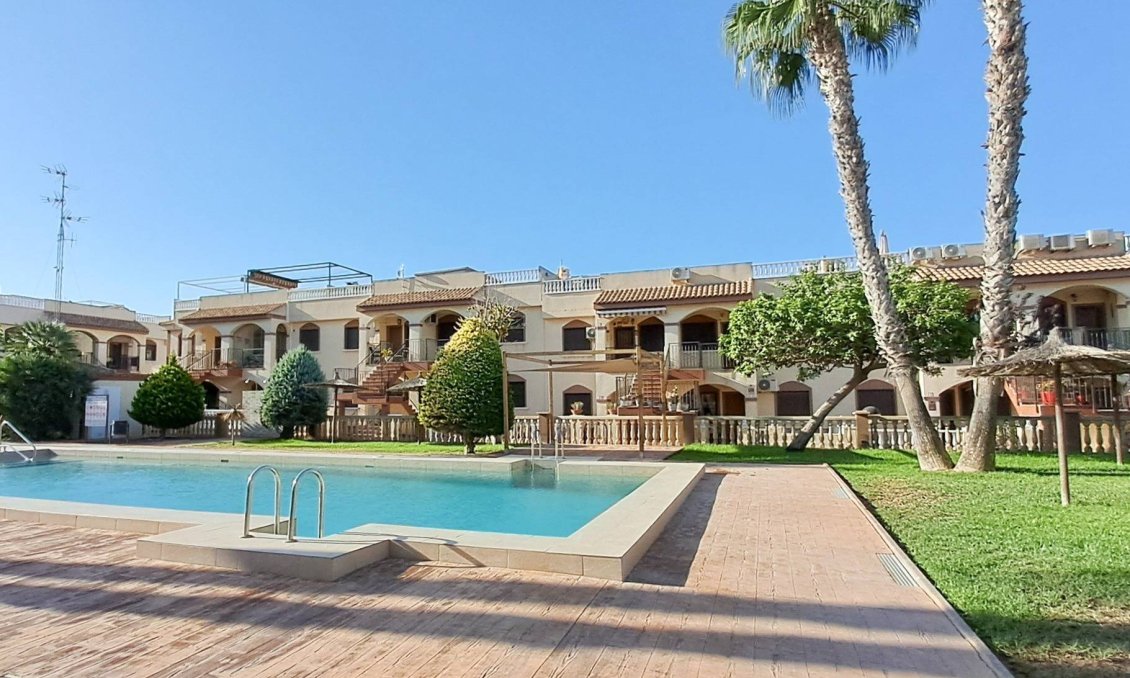 Revente - Appartement -
Torrevieja - Parque Acuático - Sector 25