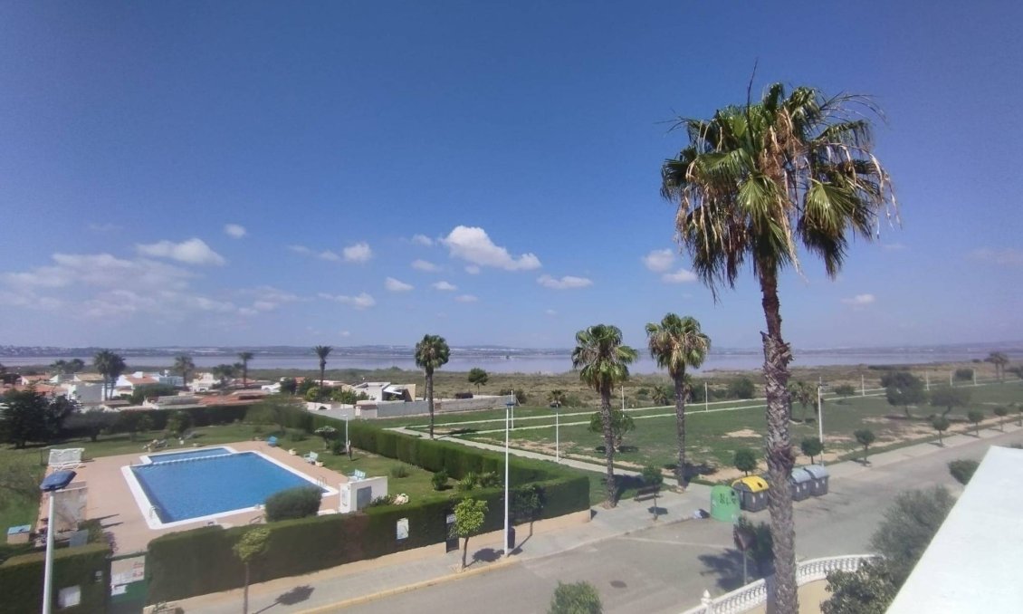 Segunda mano - Villa -
Torrevieja - La Siesta - El Salado - Torreta