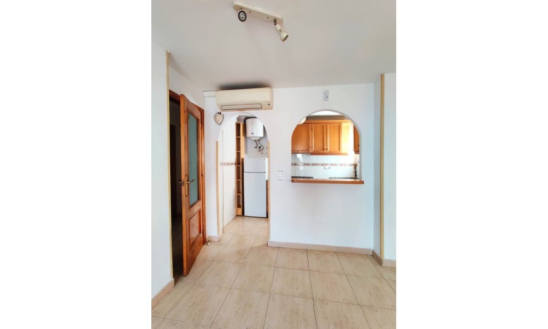 Használt Ingatlanok - Tetőtéri lakás -
Torrevieja - Costa Blanca