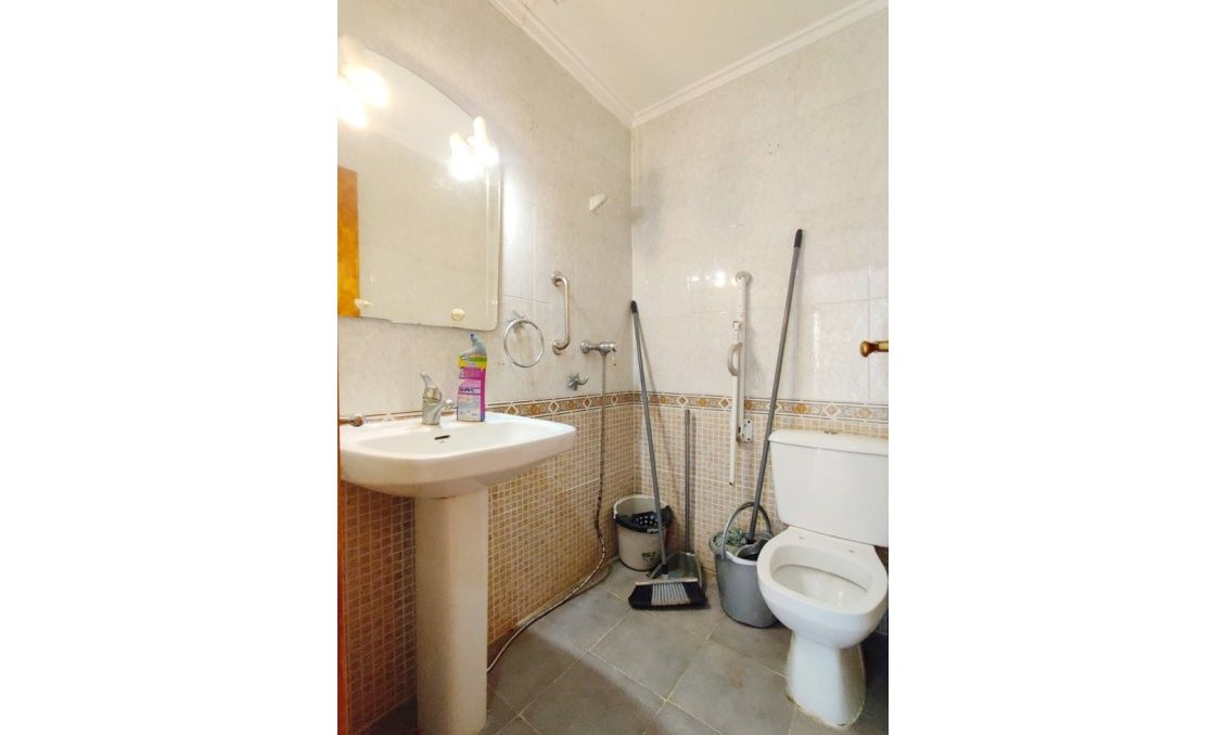 Használt Ingatlanok - Tetőtéri lakás -
Torrevieja - Costa Blanca