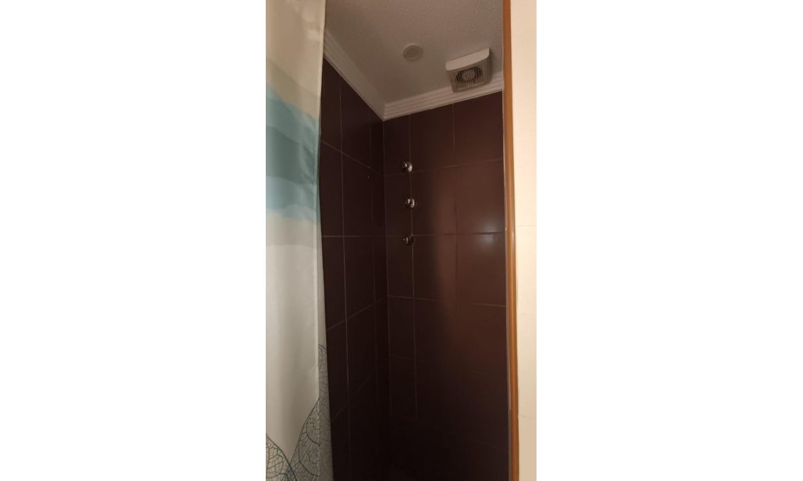 Használt Ingatlanok - Sorház -
Torrevieja - Los Balcones