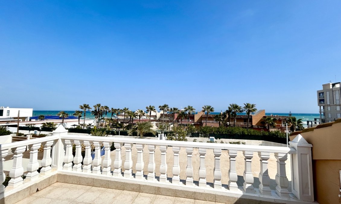 Használt Ingatlanok - Villa -
La Mata - Costa Blanca