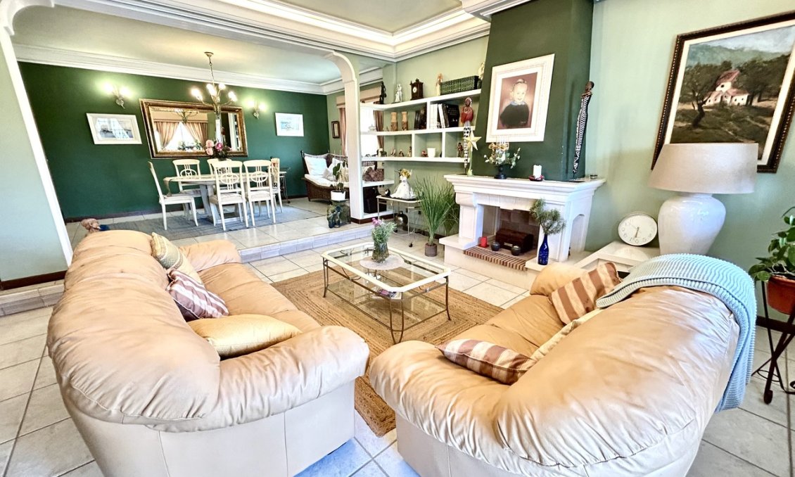 Használt Ingatlanok - Villa -
La Mata - Costa Blanca