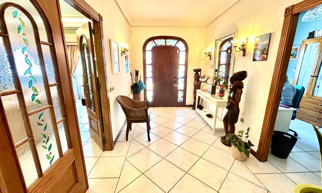 Használt Ingatlanok - Villa -
La Mata - Costa Blanca