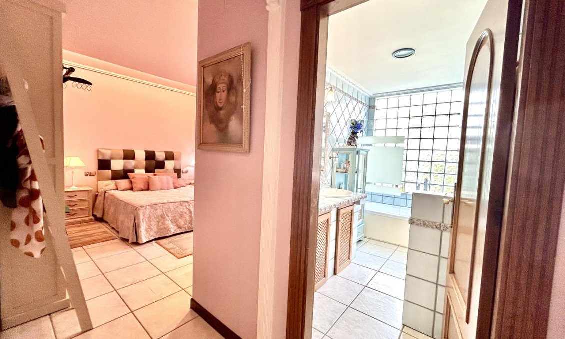 Használt Ingatlanok - Villa -
La Mata - Costa Blanca