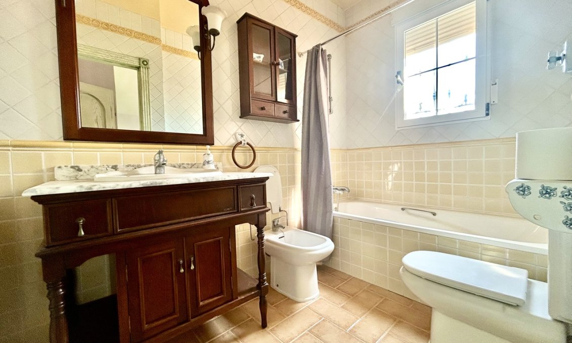 Használt Ingatlanok - Villa -
La Mata - Costa Blanca