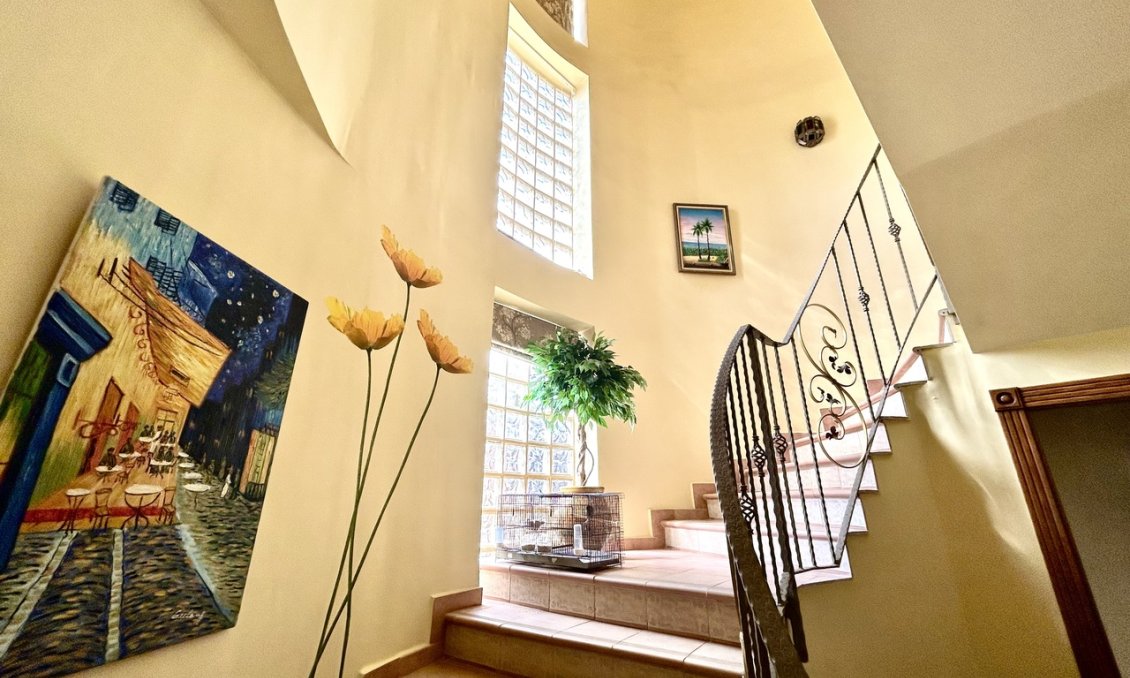 Használt Ingatlanok - Villa -
La Mata - Costa Blanca