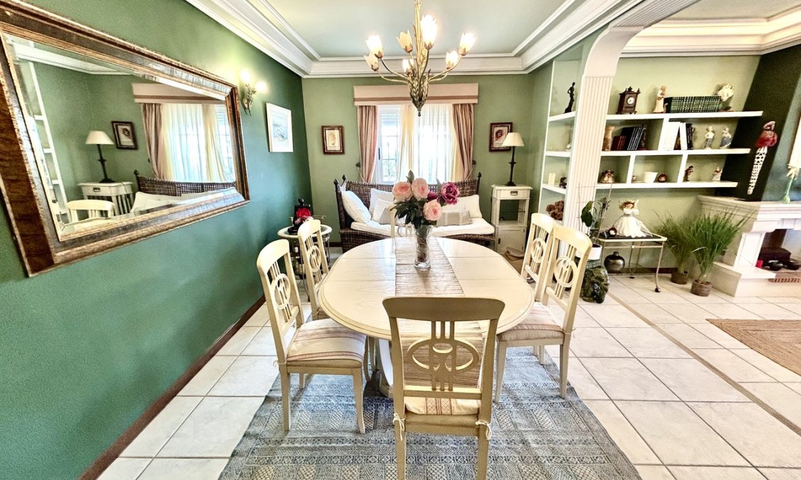 Használt Ingatlanok - Villa -
La Mata - Costa Blanca