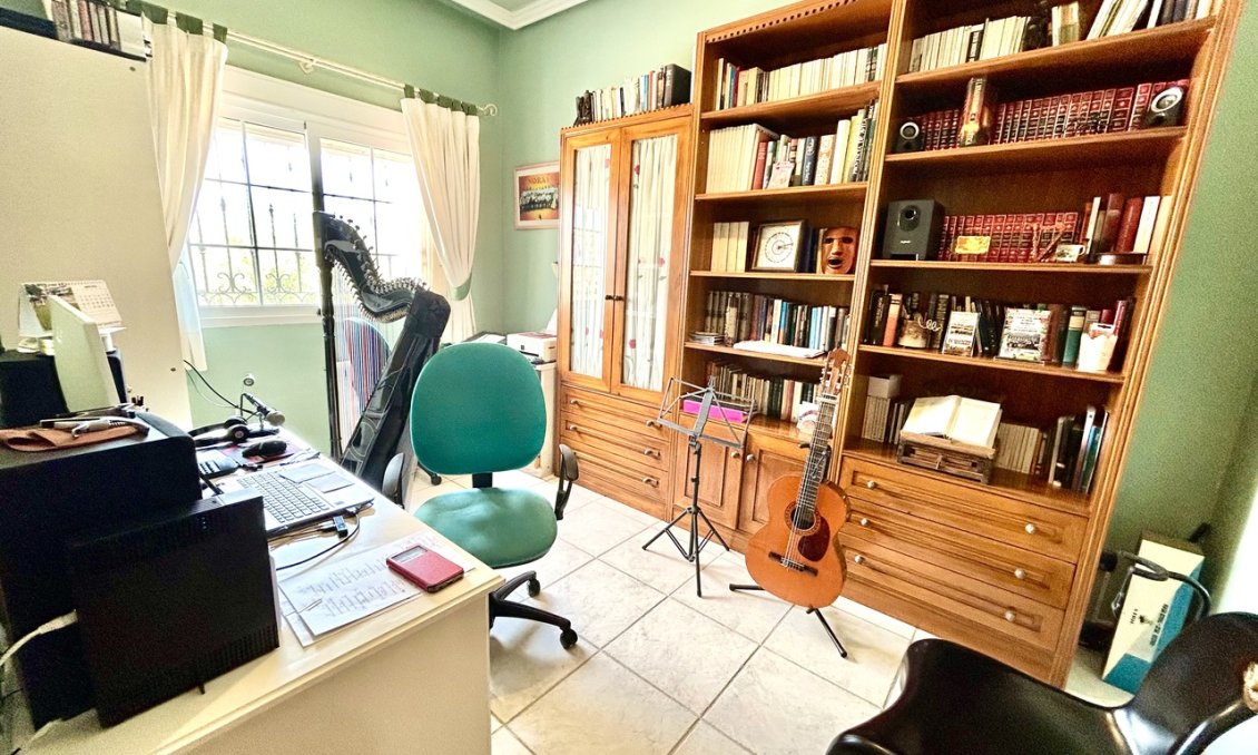 Használt Ingatlanok - Villa -
La Mata - Costa Blanca