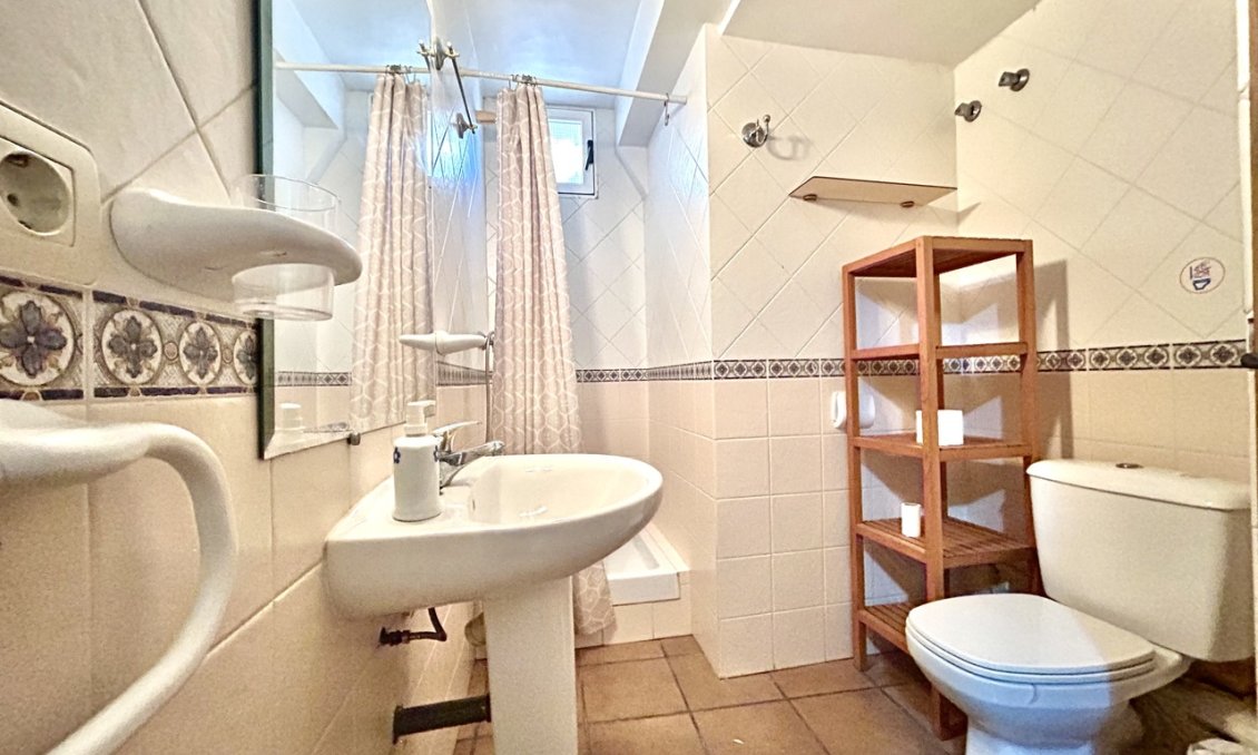 Használt Ingatlanok - Villa -
La Mata - Costa Blanca