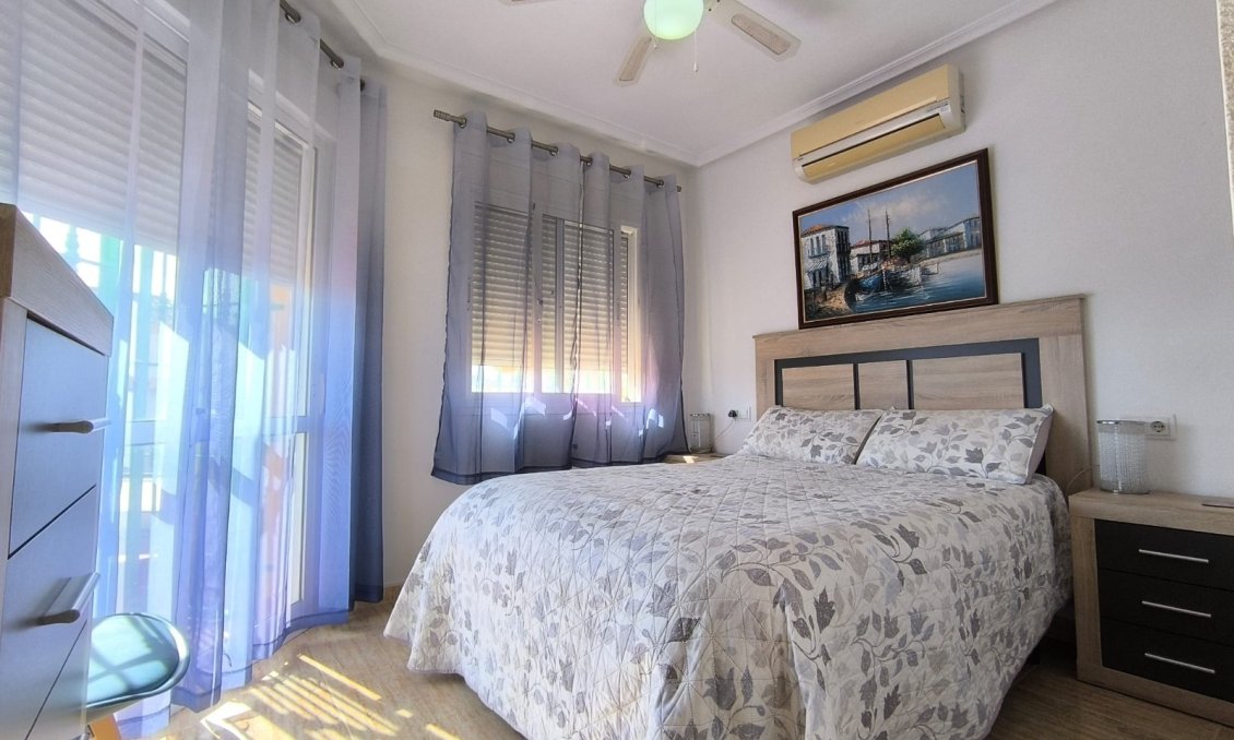 Segunda mano - Villa -
El Raso - Costa Blanca