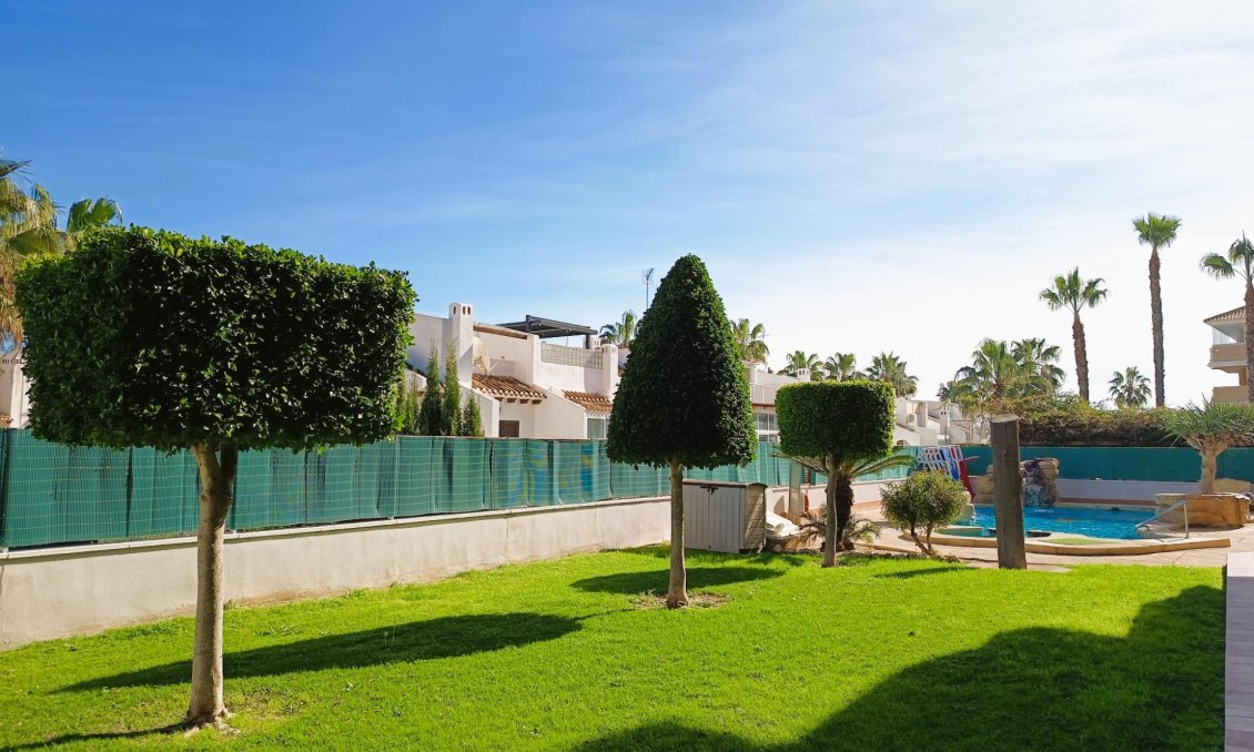 Segunda mano - Ático -
Orihuela Costa - Costa Blanca