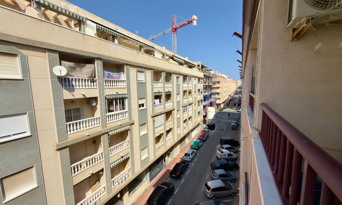 Segunda mano - Apartamento -
Torrevieja - PARQUE DE LAS NACIONES