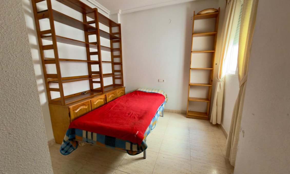 Segunda mano - Apartamento -
Torrevieja - PARQUE DE LAS NACIONES