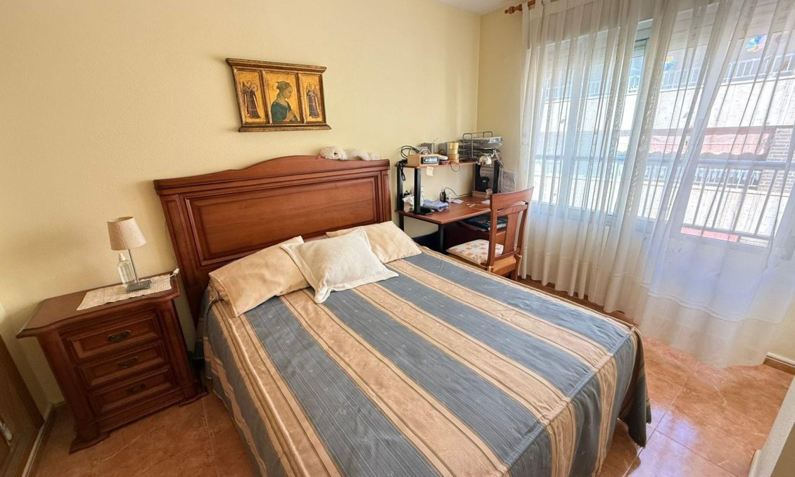 Segunda mano - Apartamento -
Torrevieja - Playa del Cura