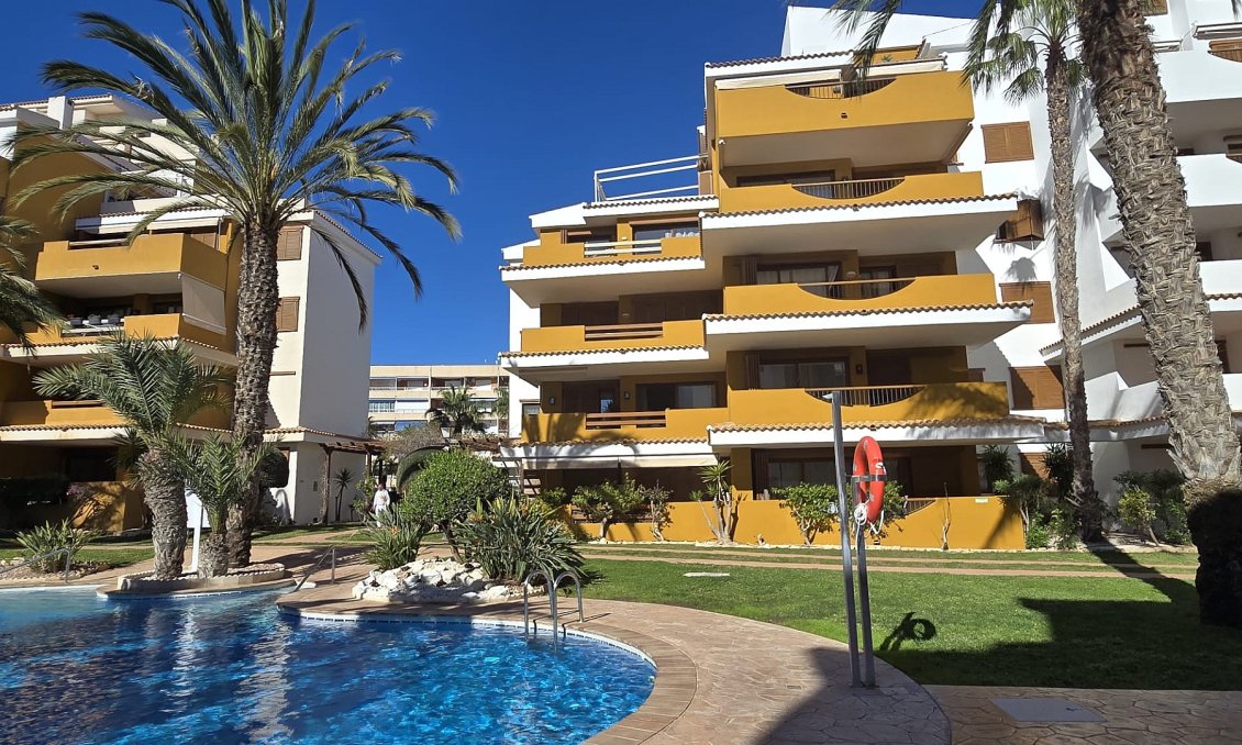 Segunda mano - Apartamento -
Punta Prima - Costa Blanca