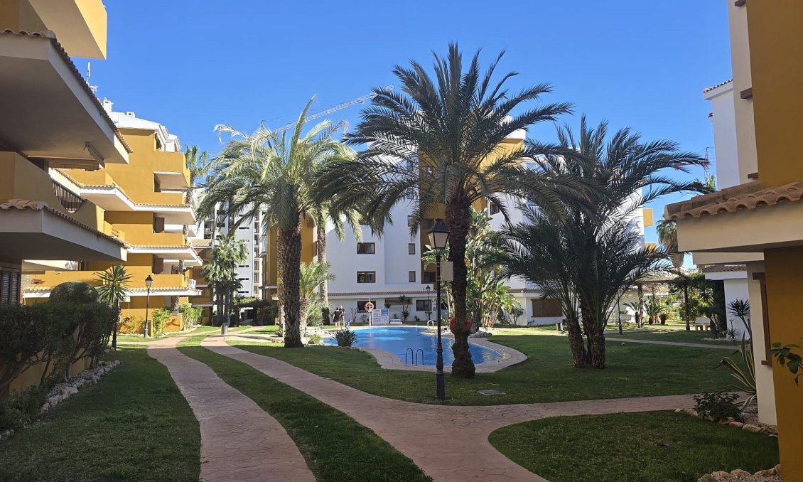 Segunda mano - Apartamento -
Punta Prima - Costa Blanca