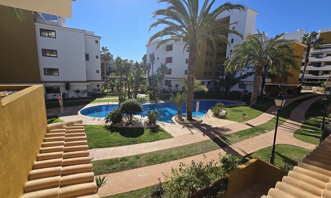 Segunda mano - Apartamento -
Punta Prima - Costa Blanca