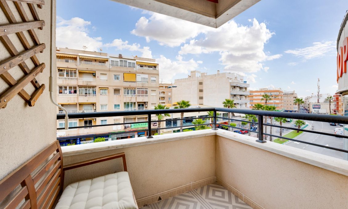 Használt Ingatlanok - Apartman -
Torrevieja - Centrum