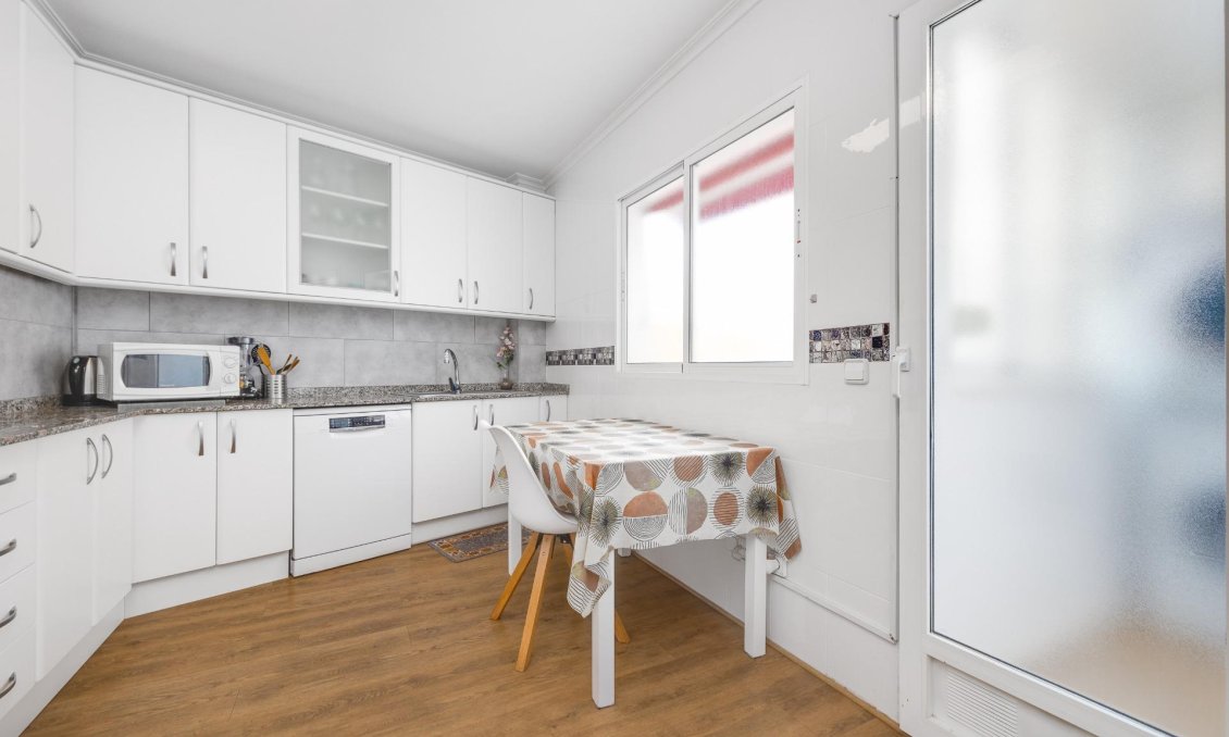 Használt Ingatlanok - Apartman -
Torrevieja - Centrum