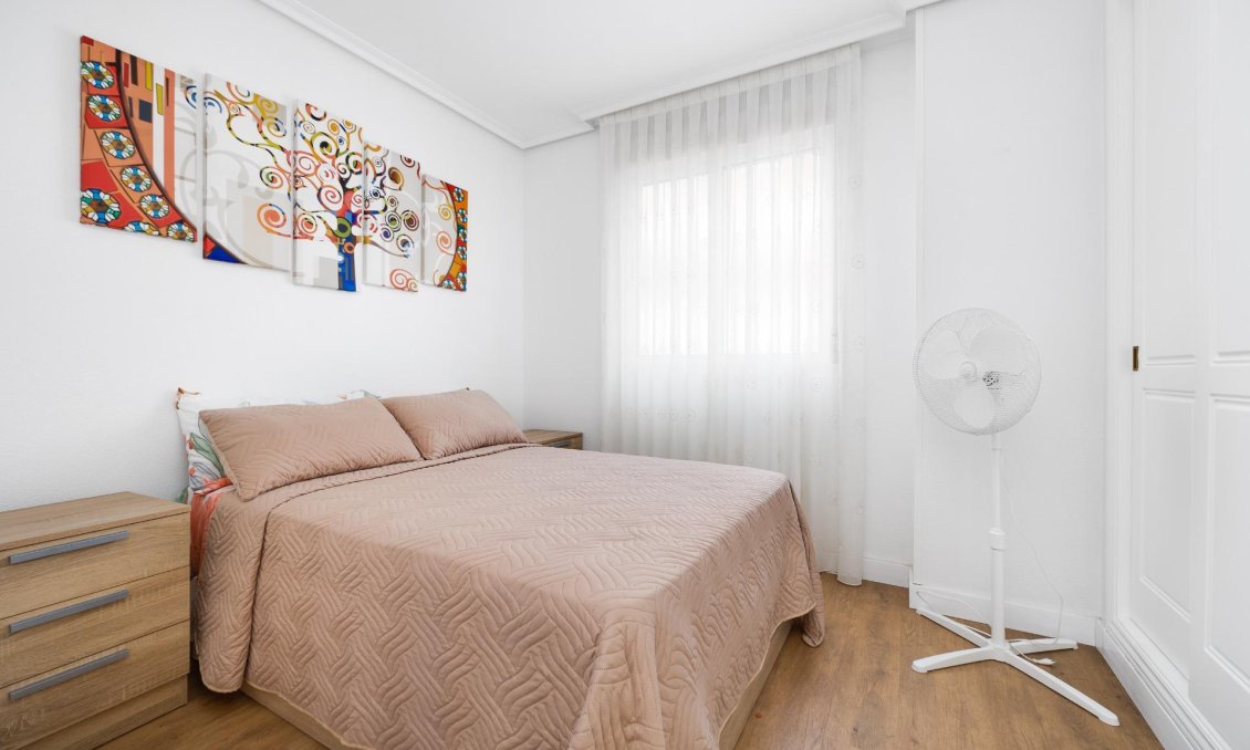 Használt Ingatlanok - Apartman -
Torrevieja - Centrum
