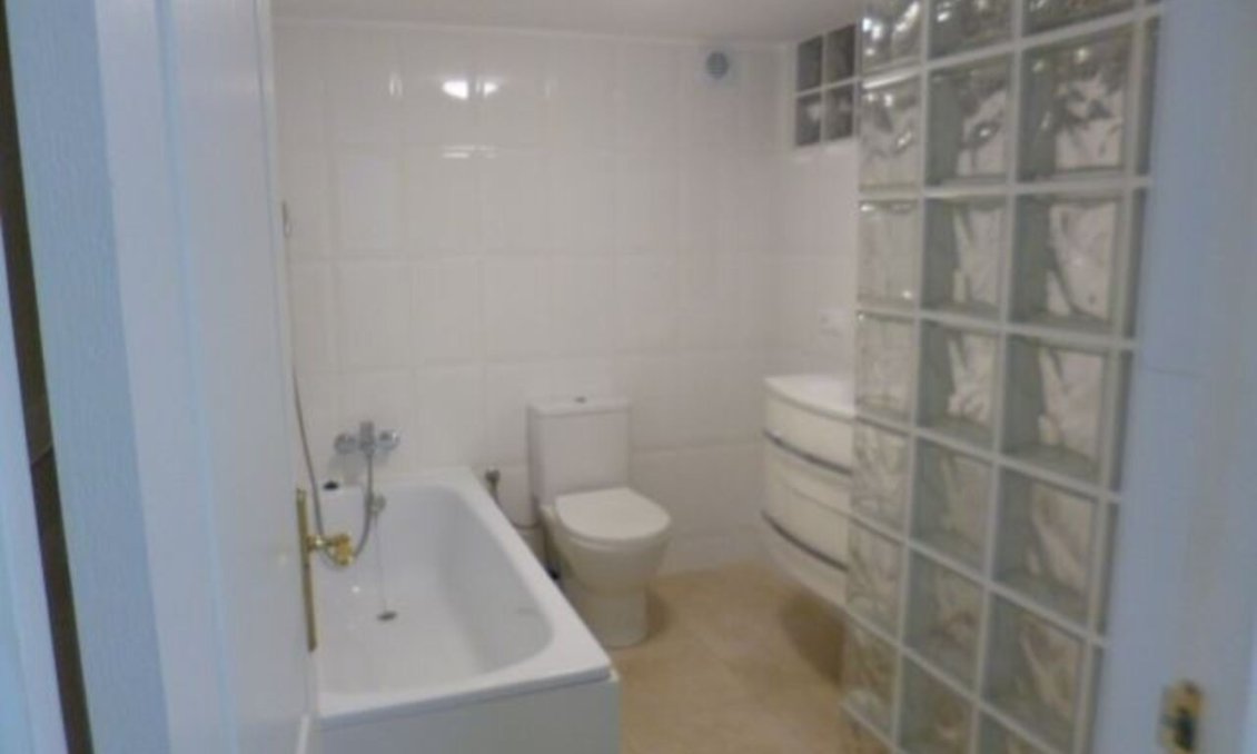 Használt Ingatlanok - Villa -
Villamartin - Costa Blanca