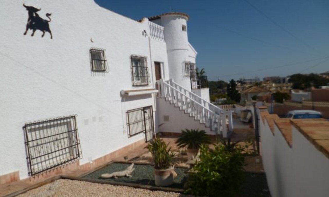 Használt Ingatlanok - Villa -
Villamartin - Costa Blanca